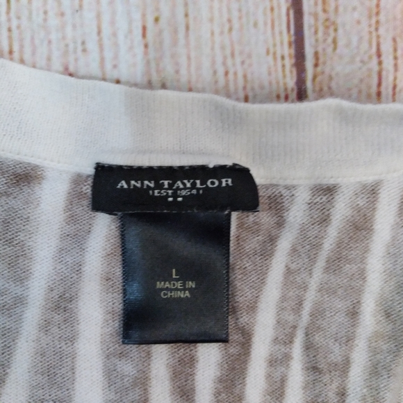 Ann Taylor zebra stripe tan jersey top/cardigan sz L - Picture 4 of 5